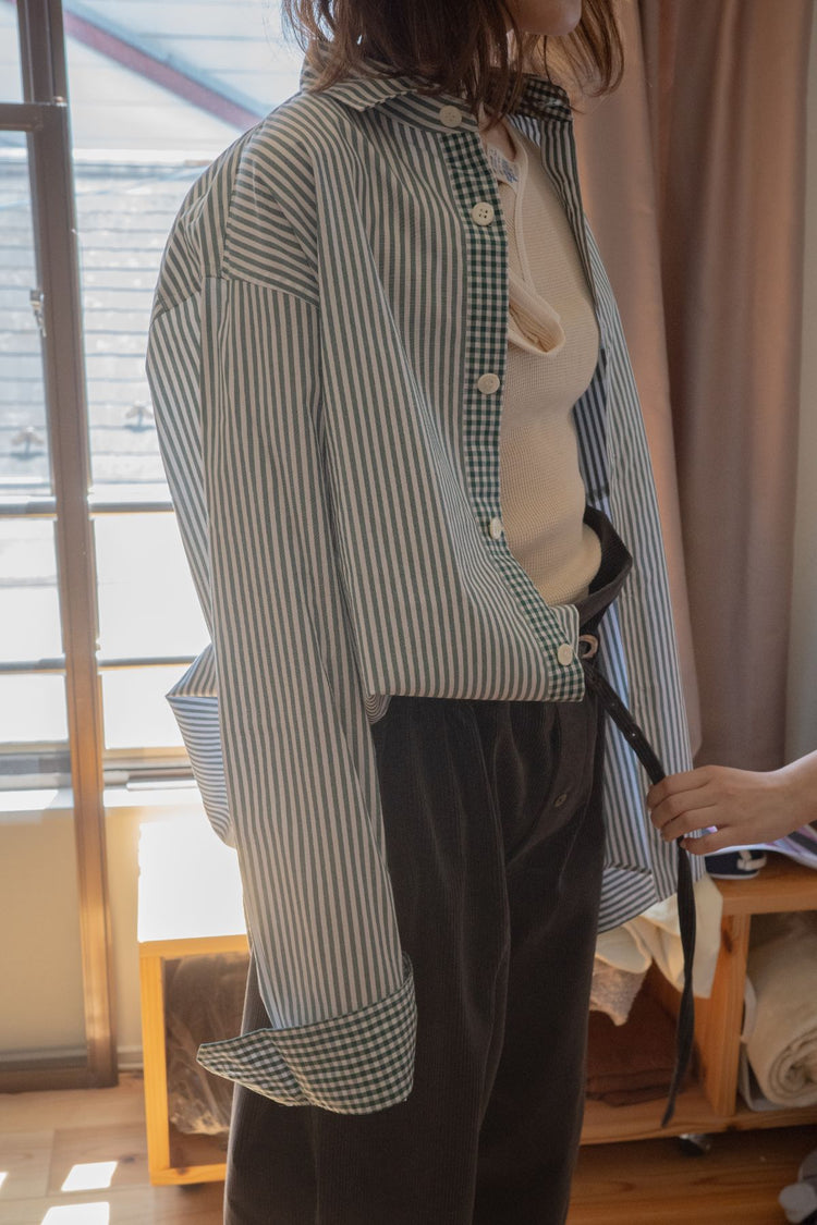 Horizontal collar shirt (original)