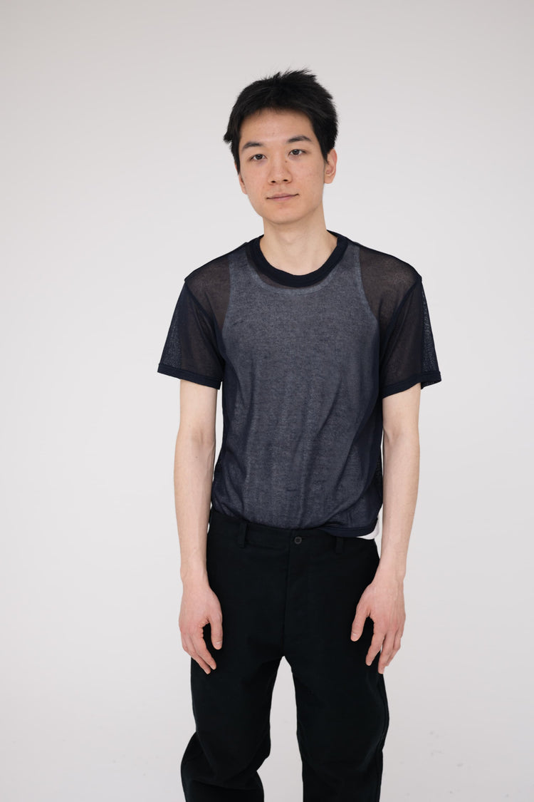 Thin knit T-shirt