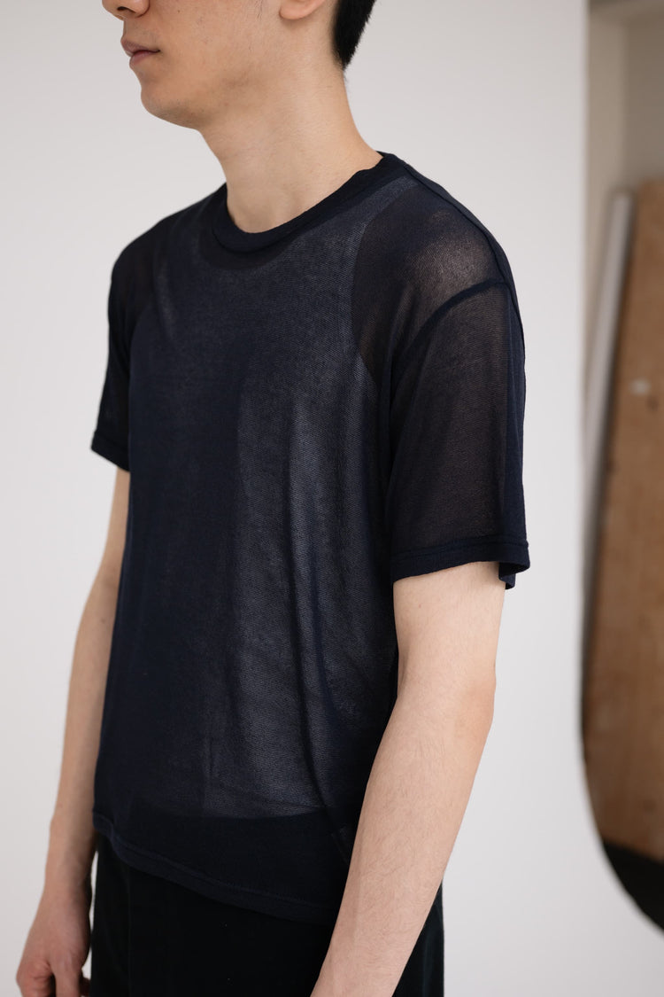 Thin knit T-shirt