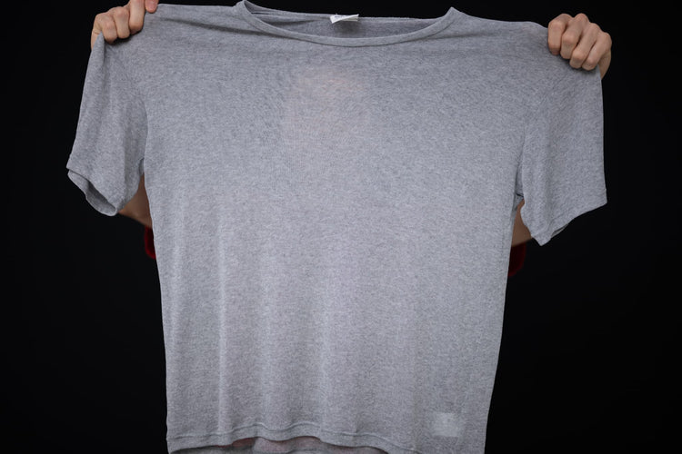 Thin knit T-shirt