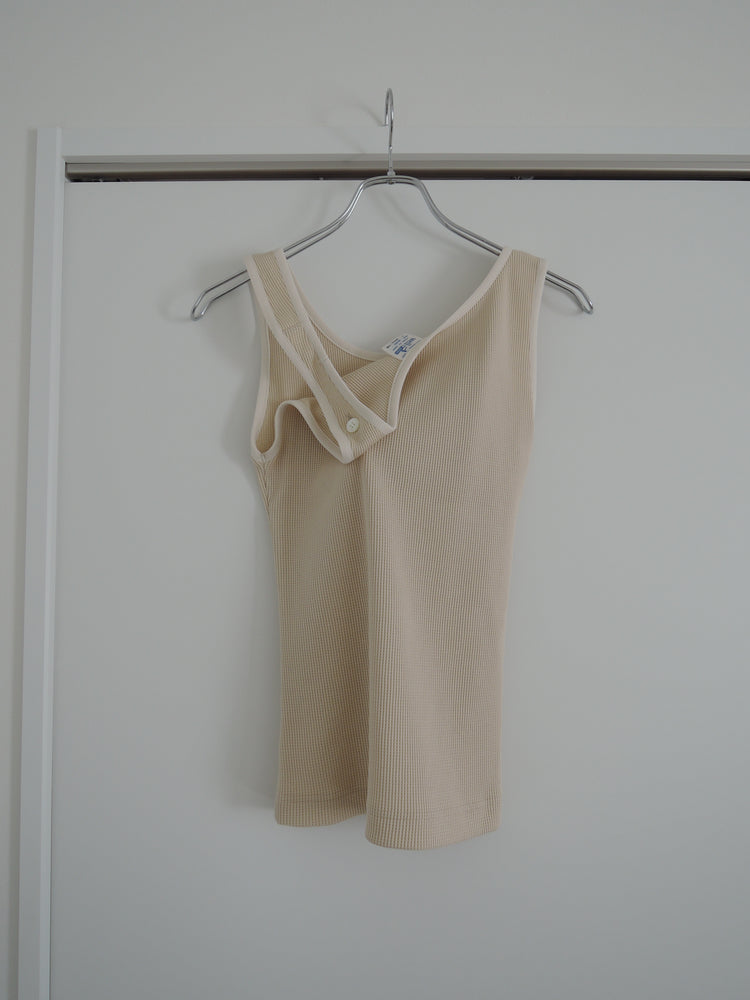 Stretched-out tank top