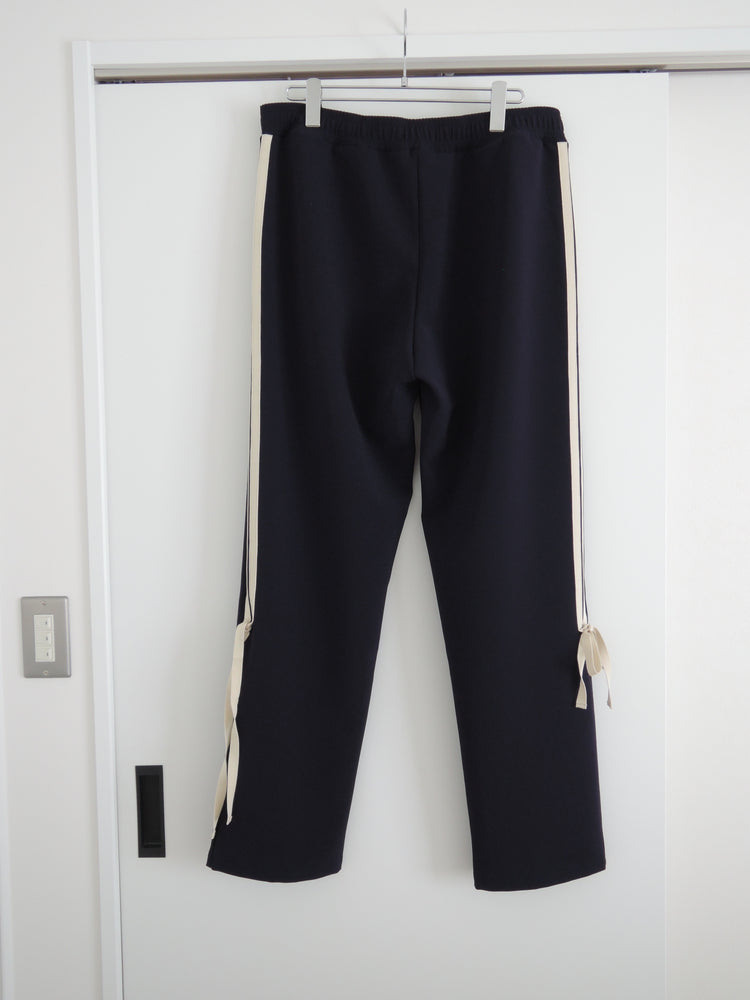 Untaped pants