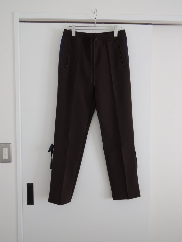 Untaped pants