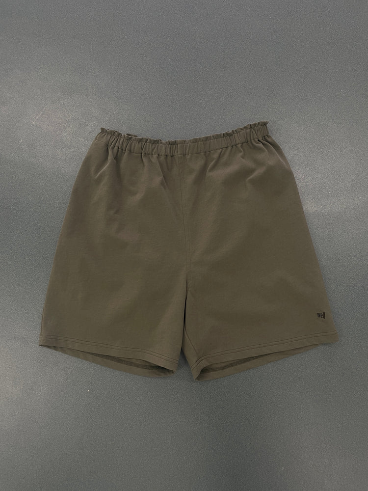 Tilted logo shorts