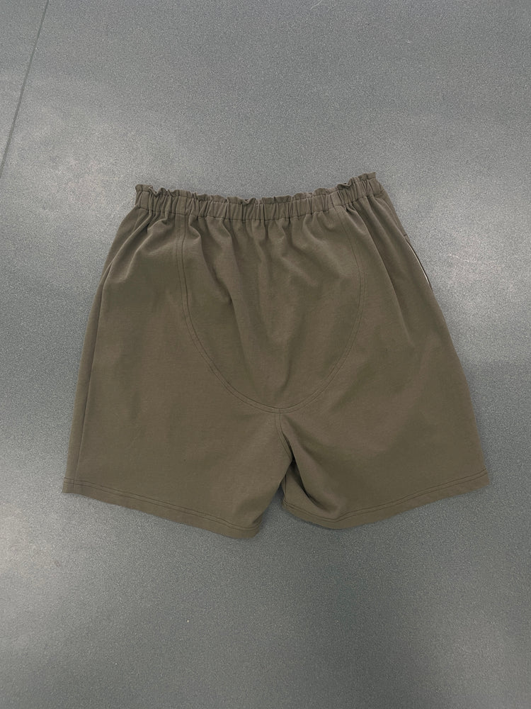 Tilted logo shorts