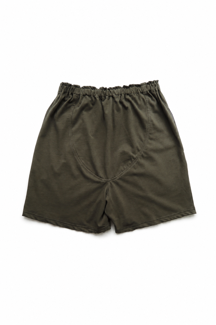 Tilted logo shorts