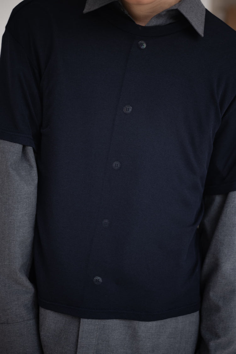 Thin knit T-shirt