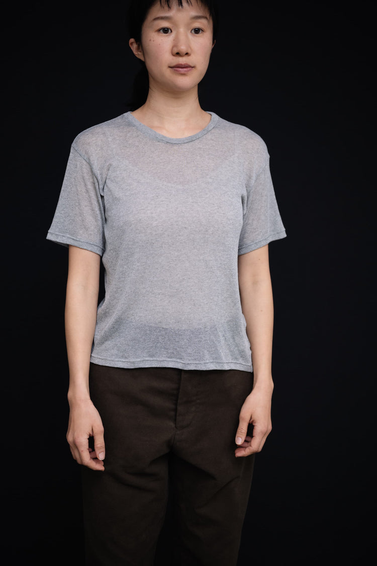 Thin knit T-shirt