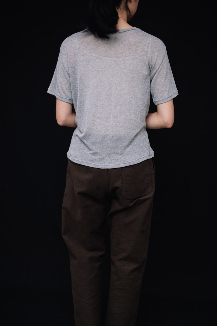 Thin knit T-shirt