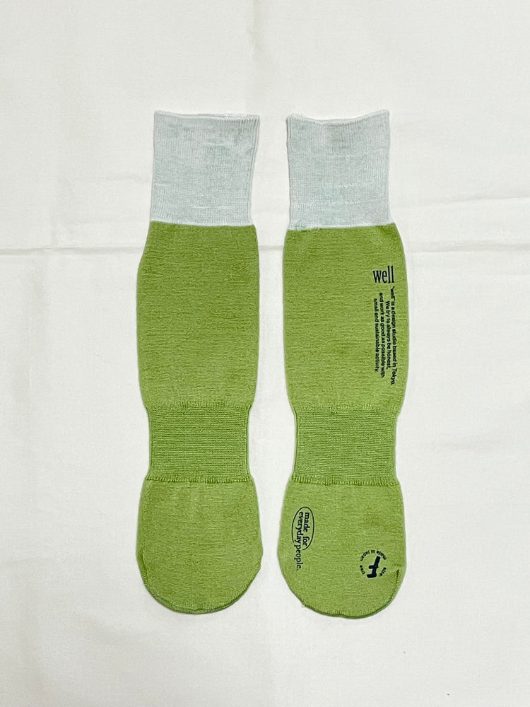 Free size tube socks